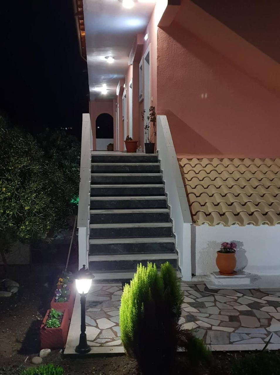 Marianna House Hotel Agios Georgios Pagon Exterior photo